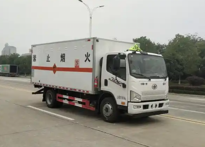 满洲里爆破器材运输车可以上高速吗？